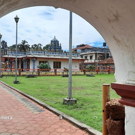 Varam Homestay 马迪凯里 外观 照片