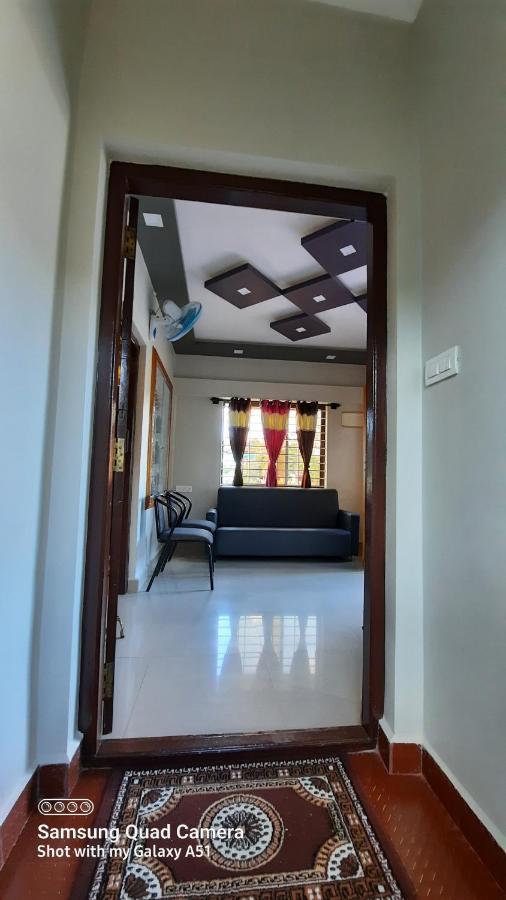 Varam Homestay 马迪凯里 外观 照片